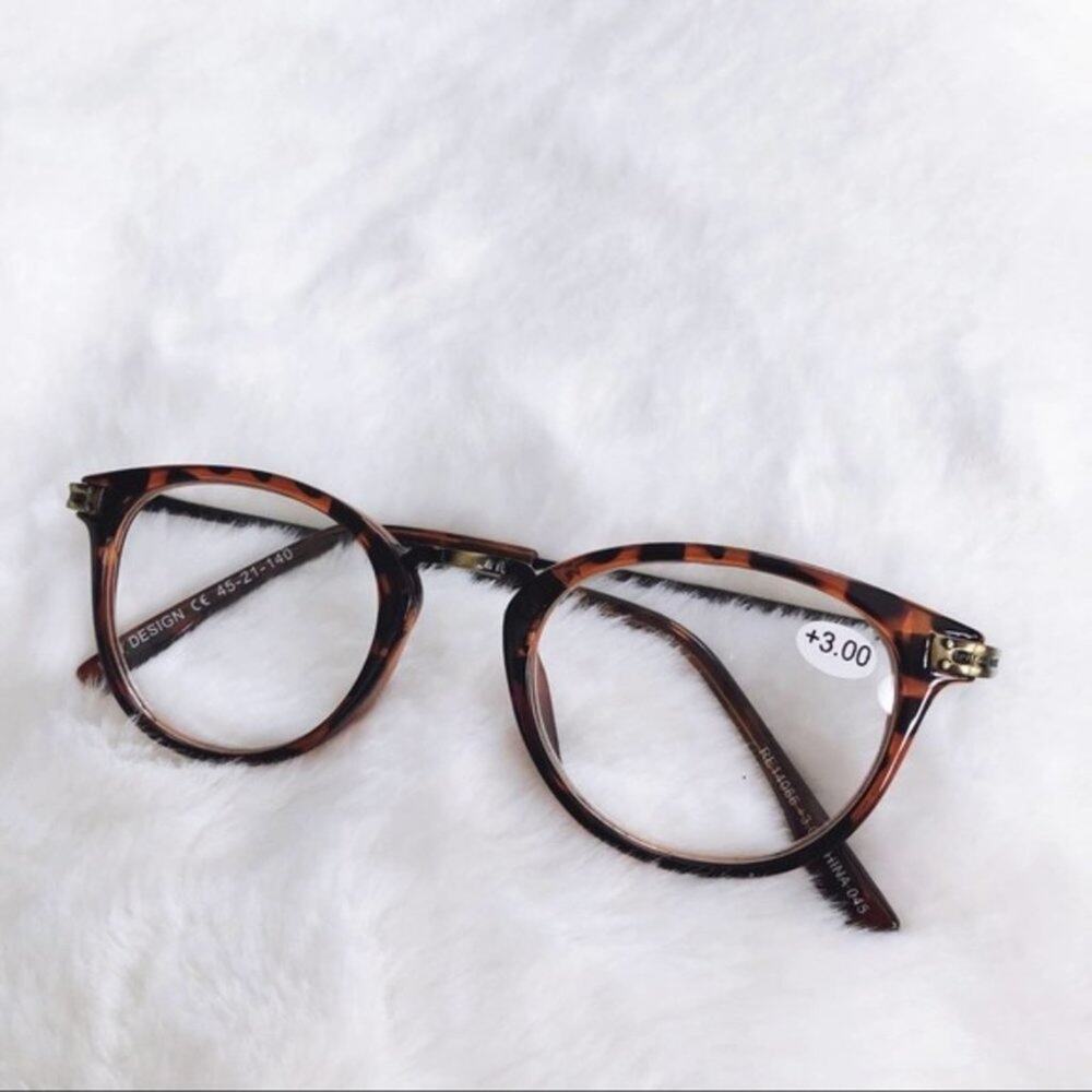 Ira Brown Printed Pattern Oval Reading Glasses - Picture 1 of 10
